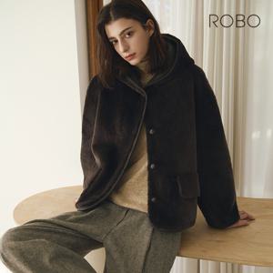 로보 25FW 후드 숏 무스탕