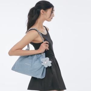 [코코체인] 중청 데님 드로우스트링 체인 미디움 숄더백 JABA5F168