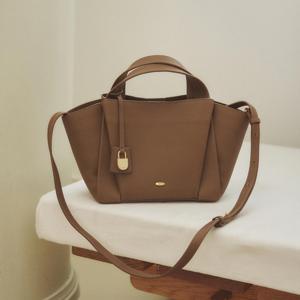 MRRV) TR 클레르 백_마롱카멜