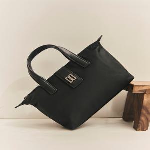 액세서리 [[26SS]] DCBA6E914BK [나일론BEST][DAKS NYLON] 블랙 DD로고 나일론 원단 미니 토트 겸