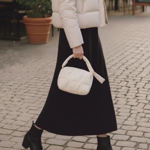 패딩 미니 토트백 가벼운 퀼팅 손가방 겨울 데일리 가방 미니백 D310654