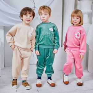 쿠폰 20% ) 이랜드키즈 겨울필수템 초특가 맨투맨/웜업세트/패딩 등 UP T0  81% BIG SALE