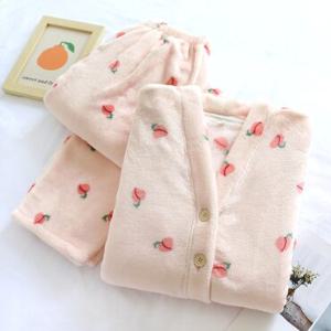 김양리빙 / 복숭아 가디건st 수면잠옷 극세사 겨울 파자마