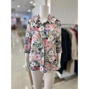 화이트호스 세이브존01 플라워나염오픈블라우스 W242228