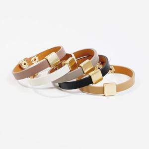 메탈 큐브 가죽 팔찌