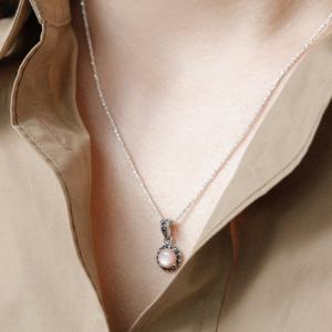 바이데이지 핑크 문스톤 마카사이트 실버 목걸이 Bn0517