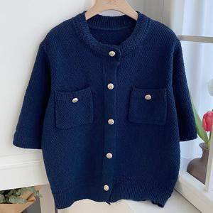 샵앤) 여성 라운드넥 단추 오픈 가슴 포켓 반팔 니트 가디건 DGB-WCD-4306-네이비