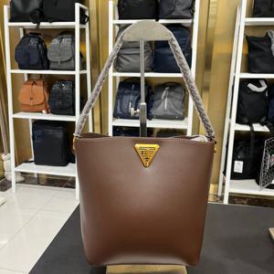 [몽크로스]WT68827 체인 장식 토트백_HDD