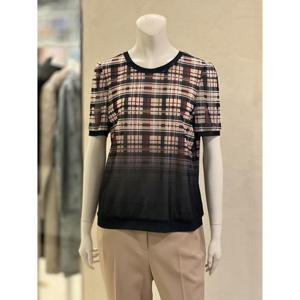 벨리시앙 세이브존01 그라데이션 체크 라운드 블라우스(2color) BL4207