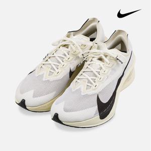 [나이키]나이키 베이퍼플라이 4 줌 X 카본 런닝화 HV6107-100