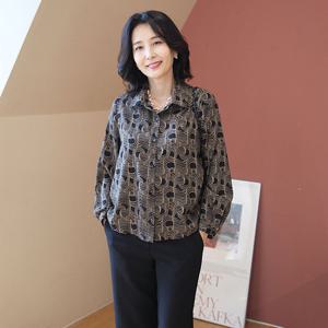 [쉬즈마담]T57379 알렌 보들 패턴 카라 블라우스 50대 엄마옷