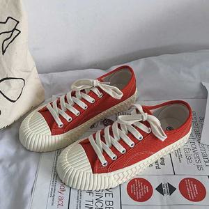 여름 여행 데이트 코디 단화 스니커즈 운동화 코디