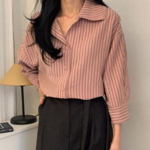 샵앤) 여성 카라넥 스트라이프 베이직 긴팔 남방 셔츠 CAT-WBL-4163-크림