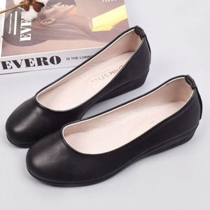 여자 캐주얼 정장 치마 플랫신발 슈즈 유행 구두