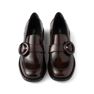 프라다 라운드 버클 레더 로퍼 1988889