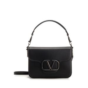 Valentino VLogo 플라크 폴드오버 탑 숄더백 4W2B0M98LPS 0NO TP934734720