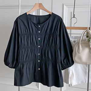 샵앤) 여성 노라카 단추오픈 퍼프 5부 면 블라우스 DGB-WBL-4601-블랙