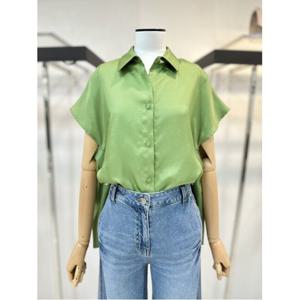 [더아이잗컬렉션]백 버튼 캡 슬리브 블라우스 (CR6A0BL081-GN)_D