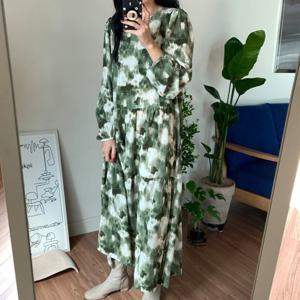 나야홍 / 아이우먼 설레는꽃패턴롱원피스 GBV143M508 빅사이즈