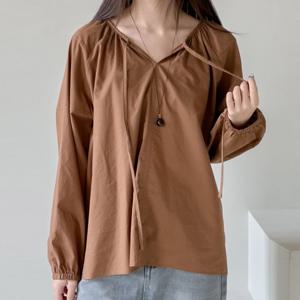 나야홍 / 아이우먼 드롭오버핏주름블라우스 SMV264M509 빅사이