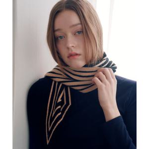 루이까또즈 울 혼방 마티에르 니트 머플러 블랙 2DMK807BL