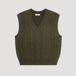 [리스트]세미 오버핏 케이블 니트 베스트 TSKVTO82590