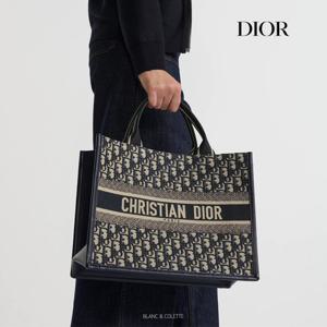 디올 오블리크자수 미디엄 숄더스트랩 북토트 by 블랑앤꼴레뜨 (GUCCI AS보증)