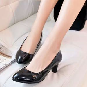 여성화 출근패션 정장구두 데이트 5센티 에나멜 힐