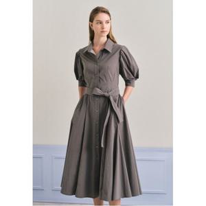 [더아이잗컬렉션]백 밴딩 벨티드 셔츠 원피스 (CP4A0OP171-GY)_D