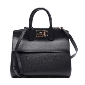 [페라가모]22FW 여성 스튜디오 스몰 토트숄더백 (21_H159_718293