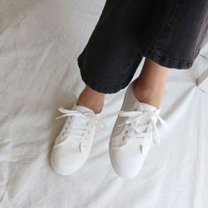 여성 2컬러 캔버스 스니커즈 단화 운동화 데이트 코디