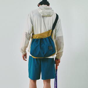 [르꼬끄공식] 르꼬끄X275C 경량 크로스백 (QQ323XBG71)