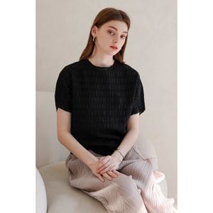 [요이츠]스퀘어 텍스처 플리츠 블라우스_YJ04WNPBL12_BK1