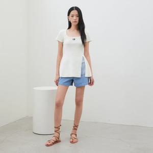 [에고이스트]스퀘어넥 자수 트임 니트탑 (ER3EK708)