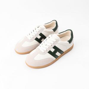 [신난다슈]여성 스니커즈 운동화 2cm 여자 플랫 단화 발편한 쿠션 소가죽 MRO257122 카키