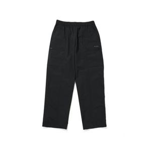[코닥어패럴] 모노크롬 세미오버핏 스트레이트 팬츠 BLACK