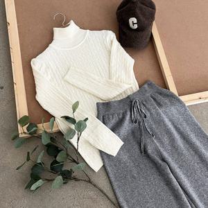 여성 베이직 꽈배기 4col 목폴라 니트티 BONG-WKN-2789-아이보리