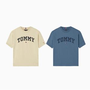 [공식][타미힐피거] (T42E6KKO330BT1) 바시티 자수 로고 반팔 티