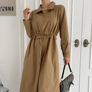 샵앤) 끈조절 카라 지퍼 플레어 롱 원피스 CAT-WDR-3833-베이지