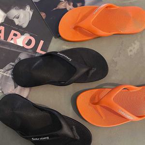 여름 휴양지 패션 남자 발가락 쪼리 예쁜 컬러 샌들