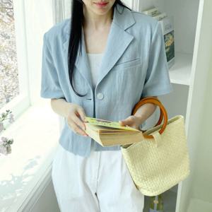 샵앤) 국산 여성 테이퍼드 카라넥 크롭 린넨 반팔 자켓 SML-WJK-4436-연베이지