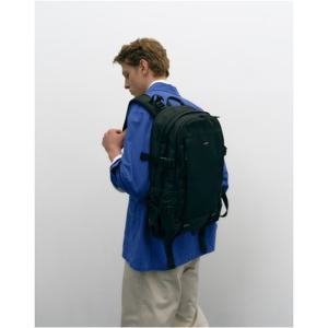 [질스튜어트] 블랙 US 코듀라 캐주얼 백팩 (노트북수납) JUBA5F450