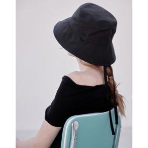 [선물포장]블랙 H자수 리본스트랩 버킷햇 HIHE5F007BK