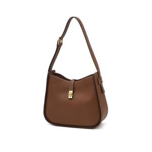 [헤지스]HIBA5F175W2_ 여성 브라운 버클장식 소가죽 크로스백