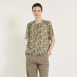 [비씨비지]숄더 플리츠 쉬폰 블라우스  B5B5B445