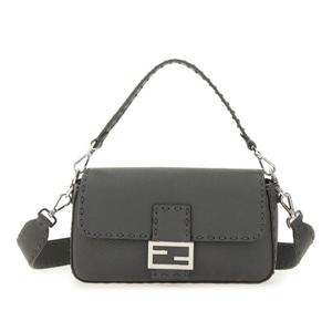 펜디 로고 하드웨어 플랩 클로저 숄더 백 7VA572 ARLZF0J55