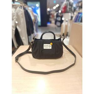 [파리게이츠] 25FW겨울 여성 로고 와펜 패딩 미니백 (521E4BG001)