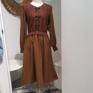 르피타 HC06 라운드 리본 시보리소매 원피스(브라운) L254UOKA52