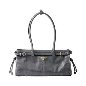 프라다 여성 미디움 레더 플라크 토트백 핸드백 라이트 블루 1BA426 2CYR F03X2