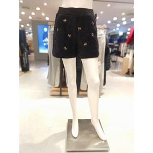 [파리게이츠] 25FW겨울 여성 패턴 보아 반바지 (521E4PS481)